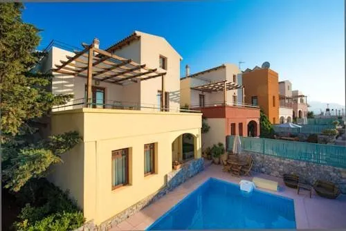Trinity Villas - Image 1