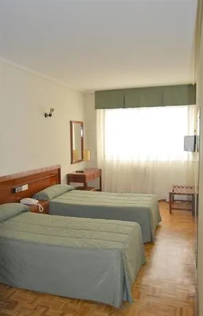 Hotel Almendra - Image 1