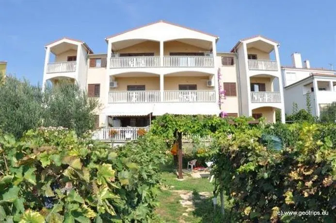 Apartmens Adry - Image 1