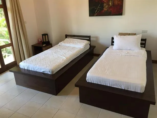 Baan Sherry - Image 1