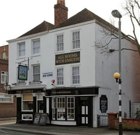 The George Hotel - Image 1
