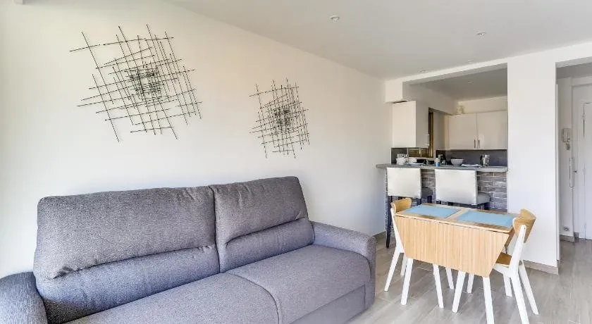 Immogroom - Renovated Apartment - Terrace - Ac - Wifi - Image 1