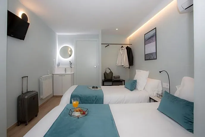 Accom Hostel Palacios - Image 1