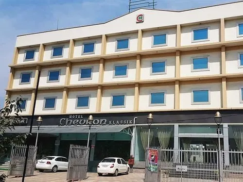 Hotel Chevron Klassik - Image 1