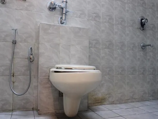Woods Inn Serviced Apartments - Image 1
