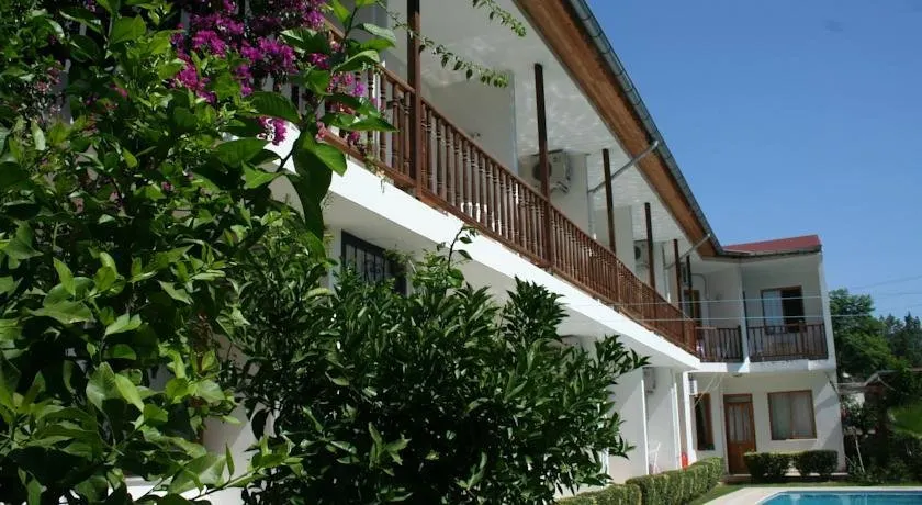 Sehrazat Hotel - Image 1