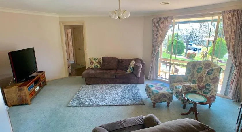 Tidy Home in a Leafy Suburb Great Location - Image 1