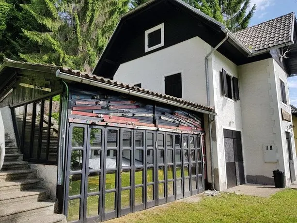 Stress-less house - Image 1