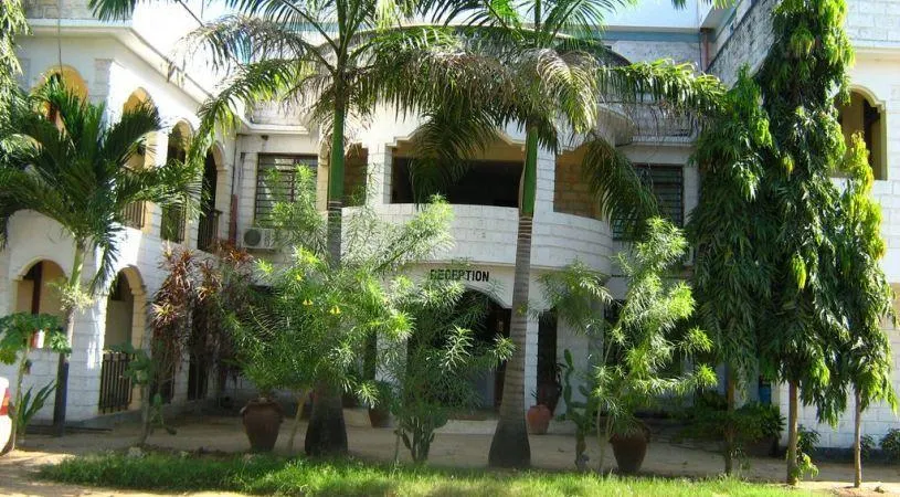 Hotel Kumbe - Image 1