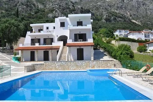 Giannis Servos Studios / Apartments - Image 1