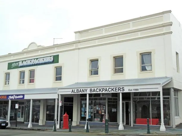 Albany Backpackers - Image 1