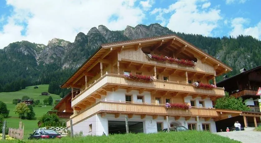 Alpbacher Appartementhaus Johannes - Image 1