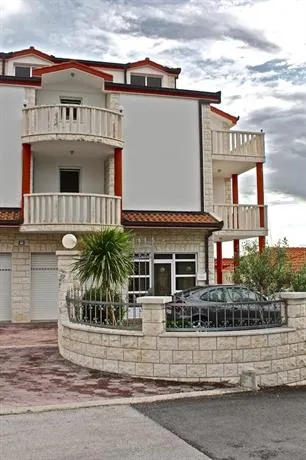 Apartment Sea View - Image 1