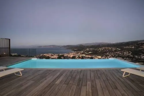 Exceptional panoramic view Villa - Image 1