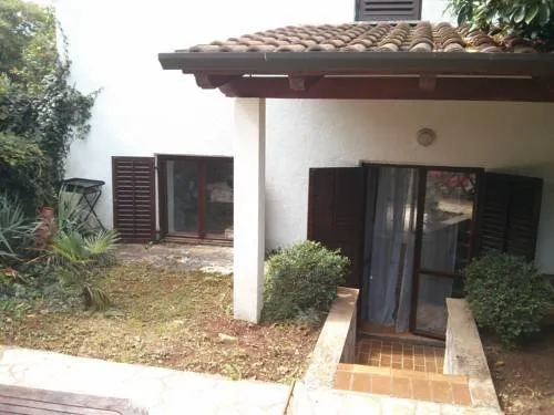 Apartamento con jardín, barbacoa y terraza | Vistas a la naturaleza - Image 1