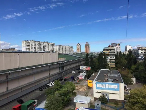 Apartment on Obolonskiy Prospect 12 - Image 1