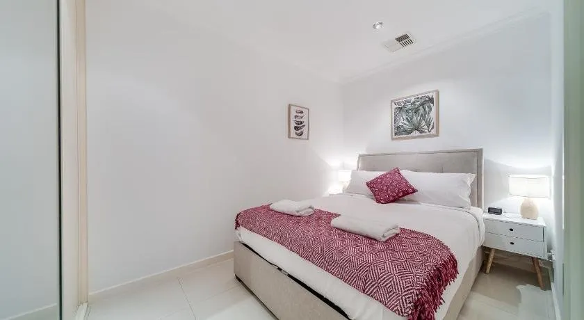 York Apartments on Grenfell - Image 1