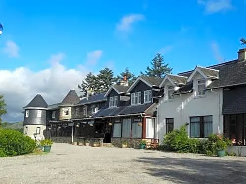 Laggan Hotel - Image 1