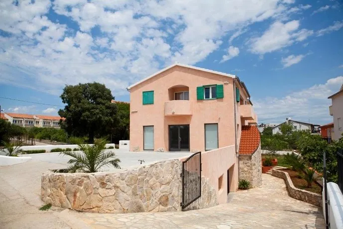 Villa TaMana - Image 1