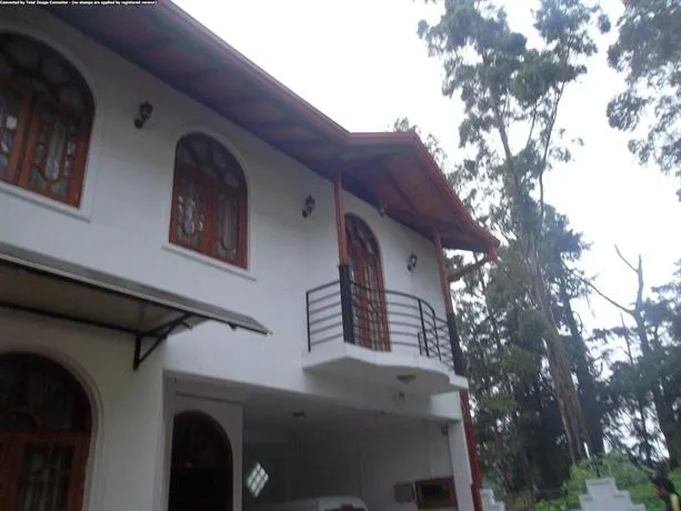 Holiday Park Villa - Image 1