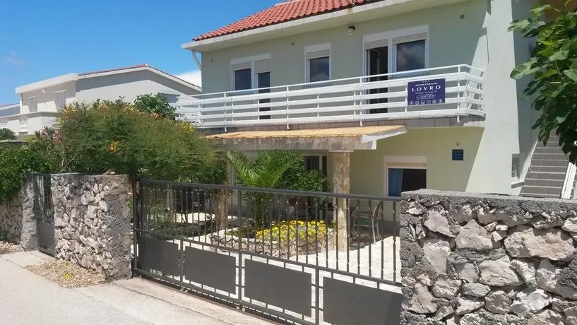 Apartments Lovro - Image 1