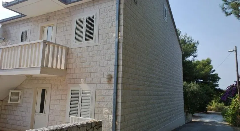 Vacation Home Croatia - Image 1