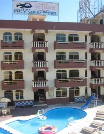 Hotel Rey del Mar - Image 1