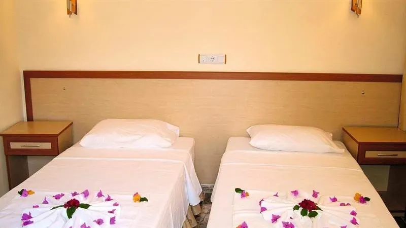 Celik Apartments Marmaris - Image 1