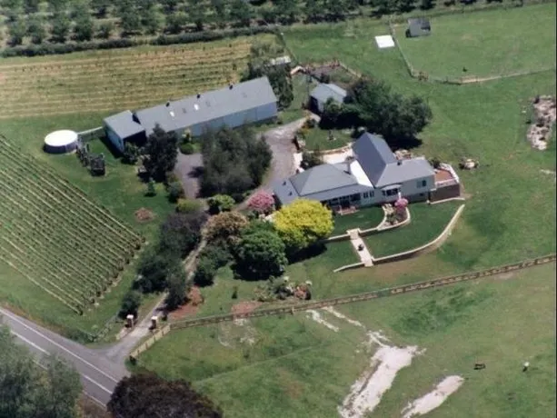 Rosefield Bed & Breakfast - Image 1