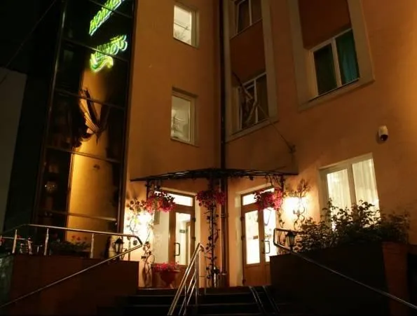 Gelikon Hotel - Image 1