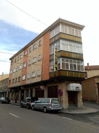 Hostal Romi - Image 1