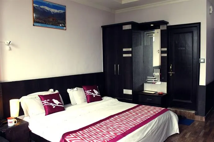 OYO Rooms Jogiwara Road - Image 1