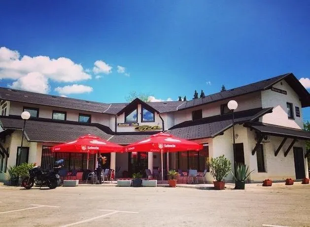 Gea Bed & Breakfast - Image 1