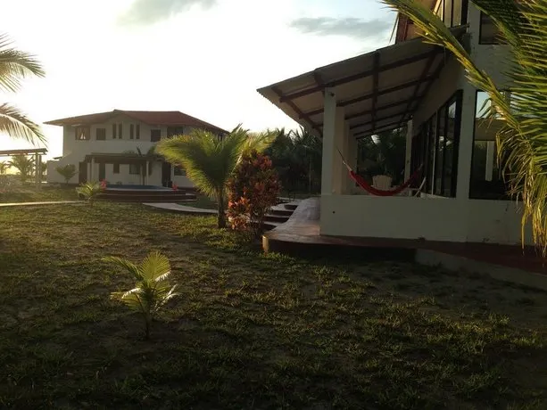 La Playa Lodge - Image 1