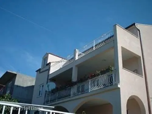 Apartments Marević - Image 1