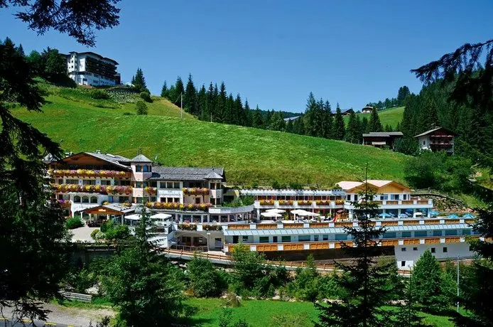 Hotel Schwarzenbach - Image 1