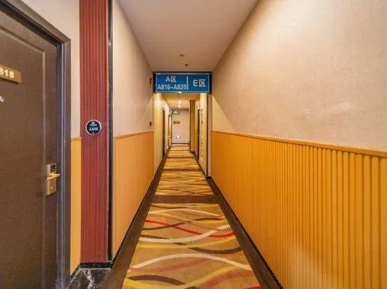 Sea World Star Hotel - Image 1