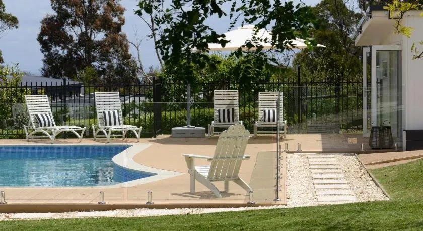 The Cottage - Image 1