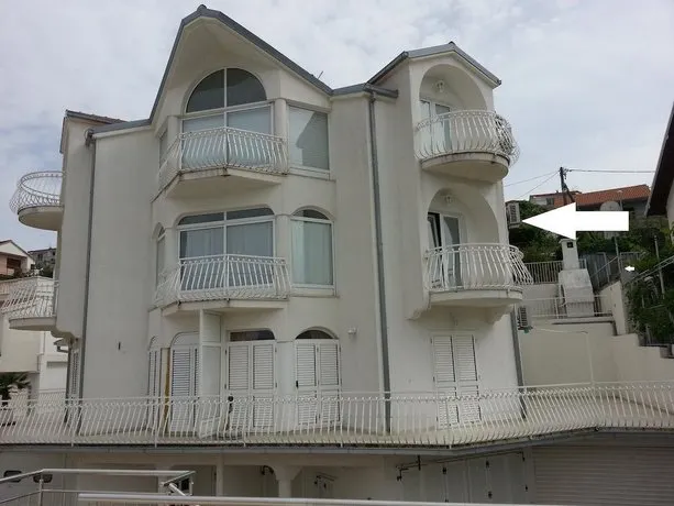 Apartment Matej Trogir - Image 1