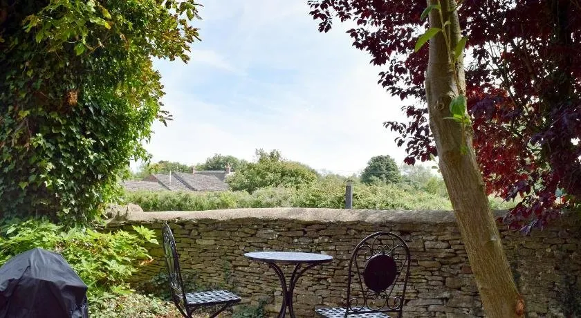 The Dovecote Kidlington - Image 1