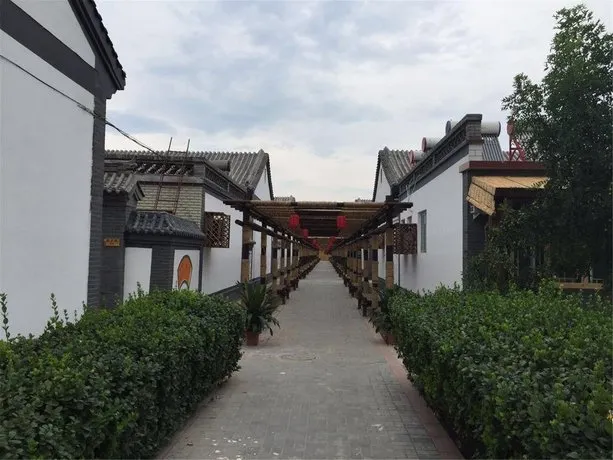 Baiyangdian Inn - Image 1