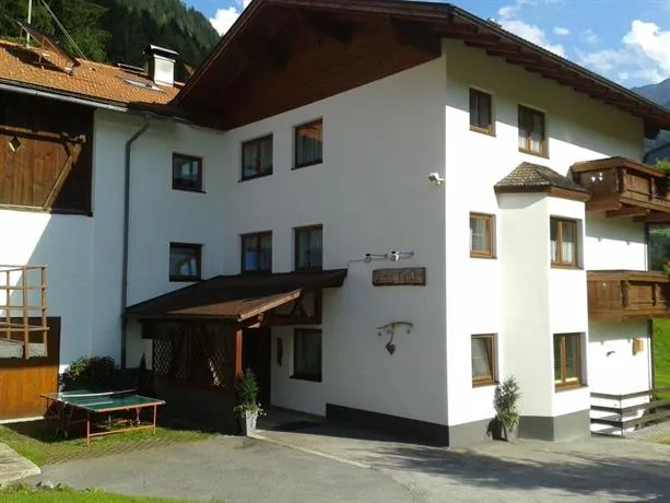 Haus Hackl - Image 1