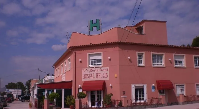Hostal Hellin - Image 1