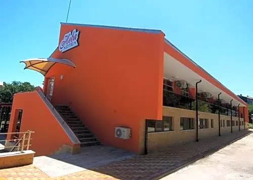 Hotel Neva - Image 1
