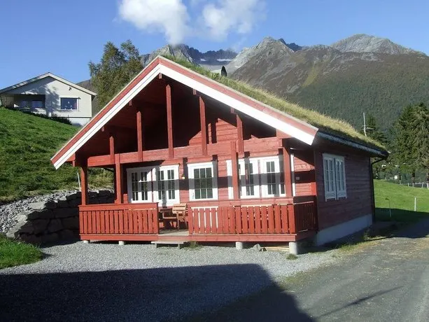 Hustadnes Fjordhytter - Image 1