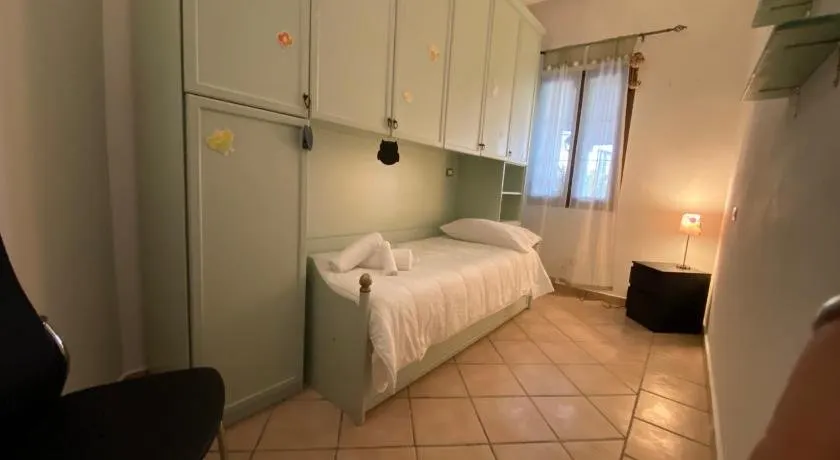 LEO'S HOUSE - Image 1