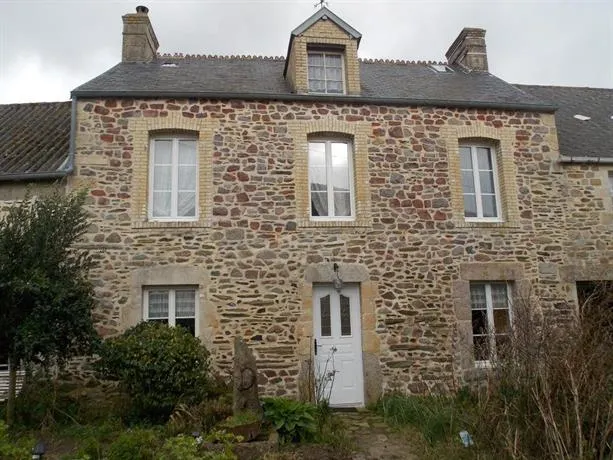 Joly Rivage Bed And Breakfast - Image 1