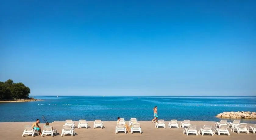 Amber Sea Luxury Village Holiday Homes - Image 1