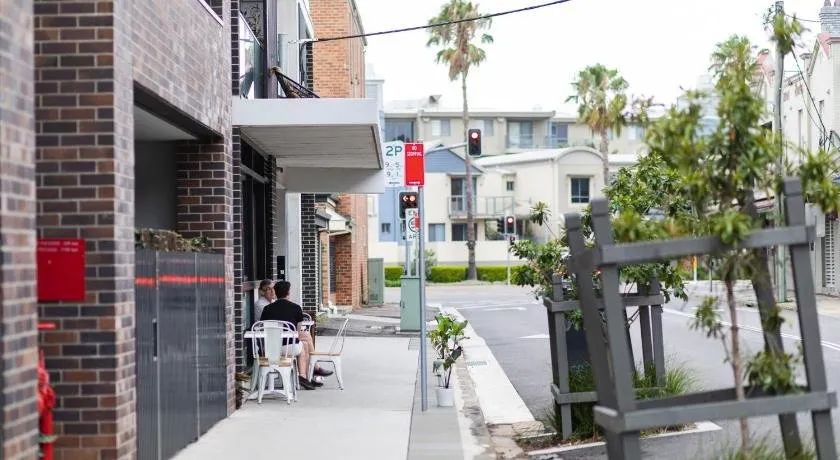 Contemporary Apartment In Wickham - Image 1