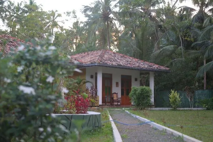 Jasmine Cabanas - Image 1